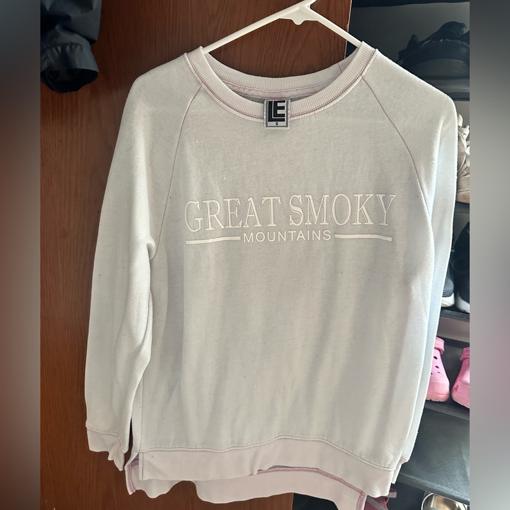 LE White Sweatshirt